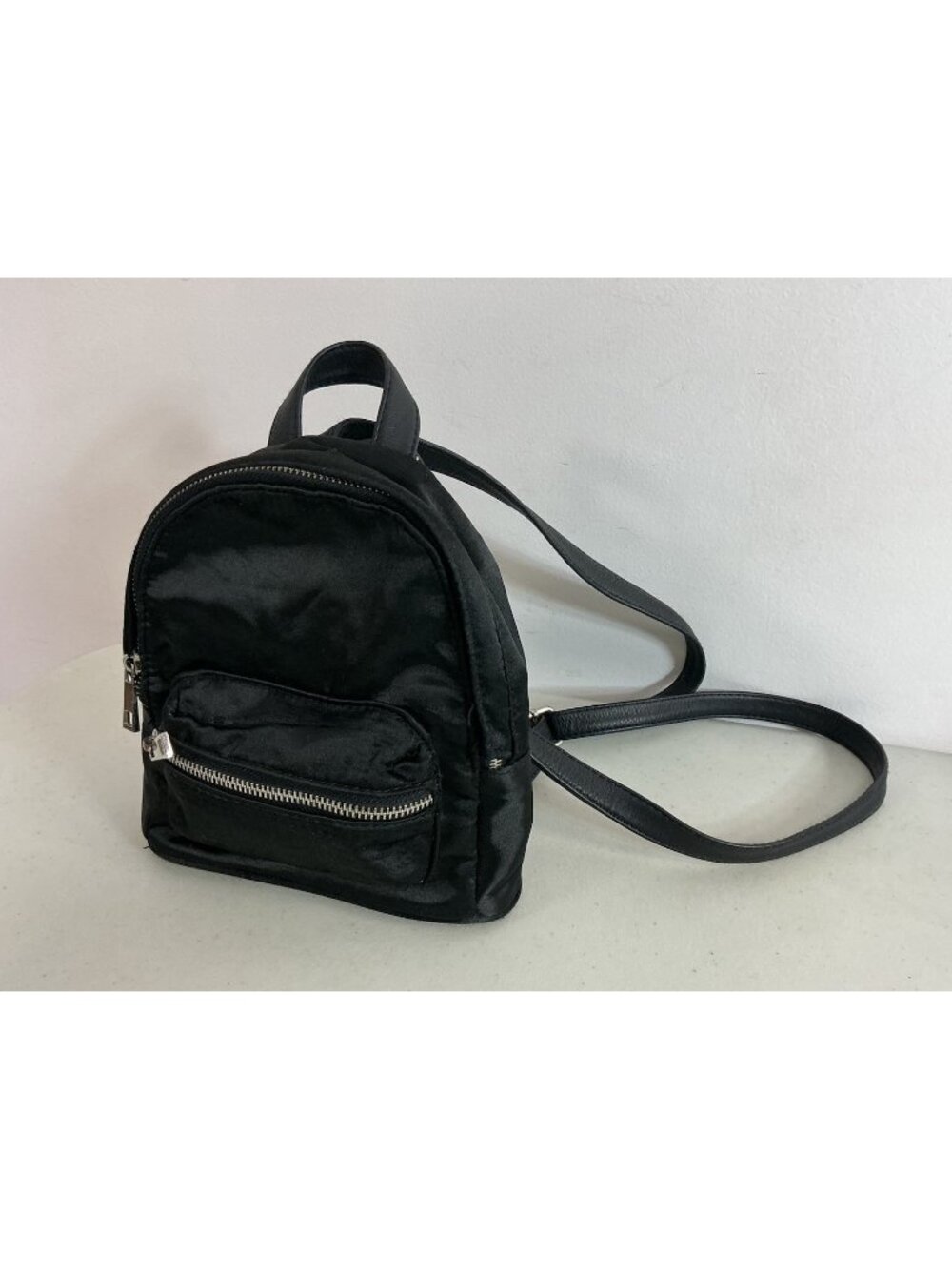 Steve Madden Womens Mini Backpack Black Luxury Fashion Bag - Picture 8 of 8